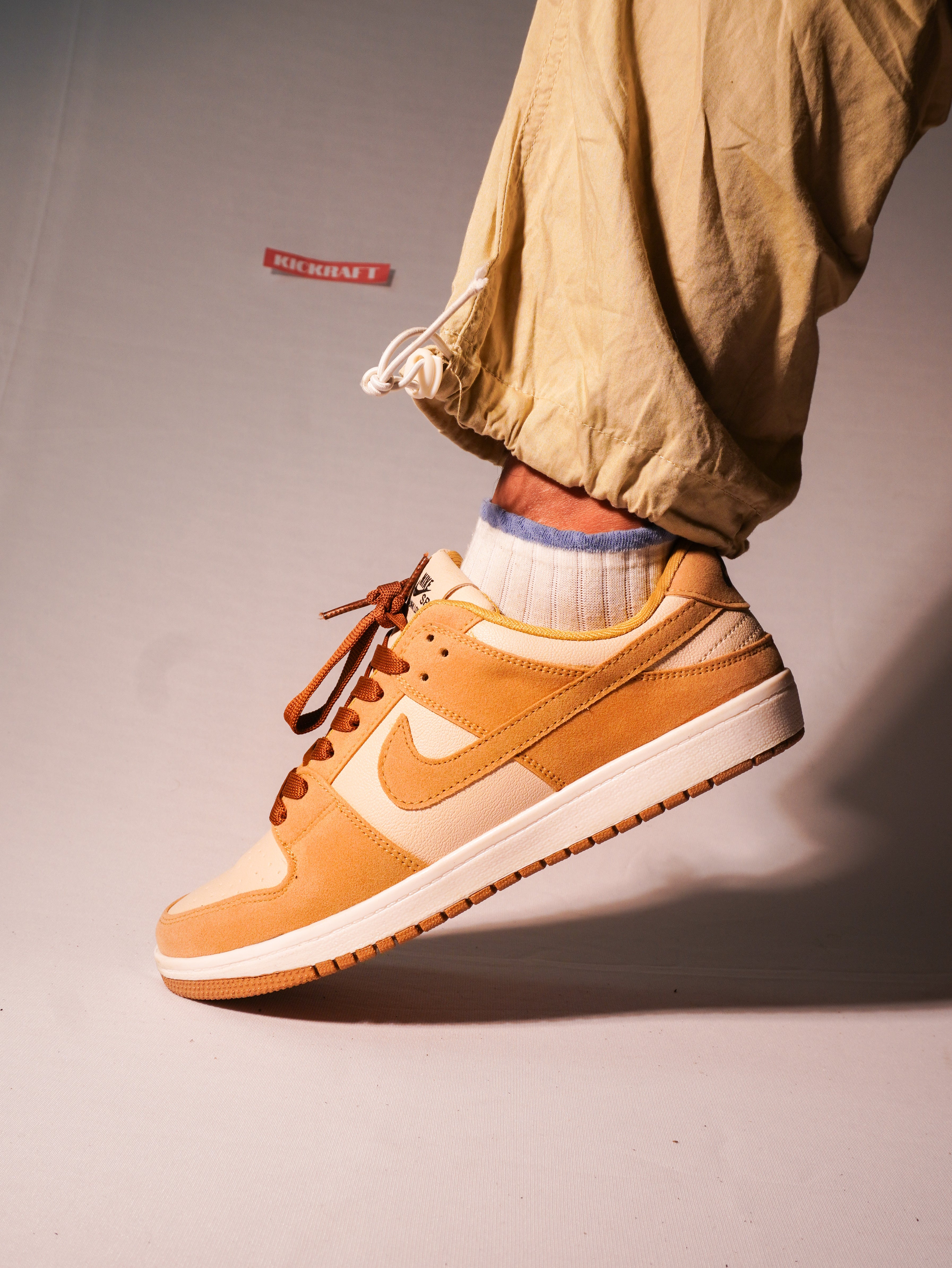 Dunk Low Light Orewood Brown