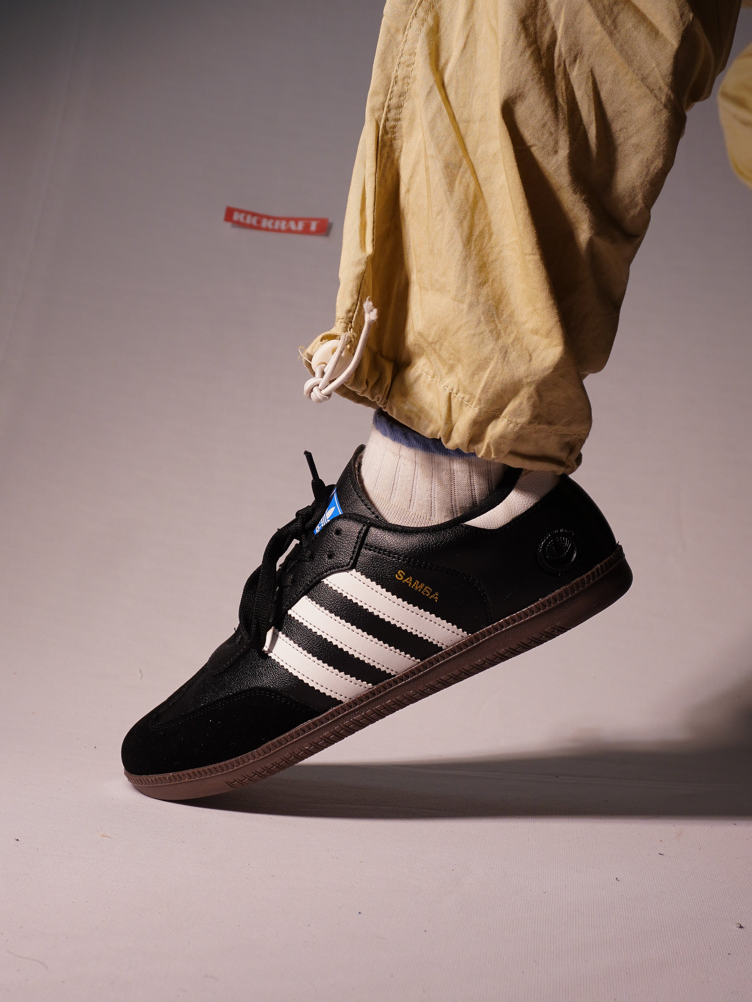 Samba Aura Black Variant