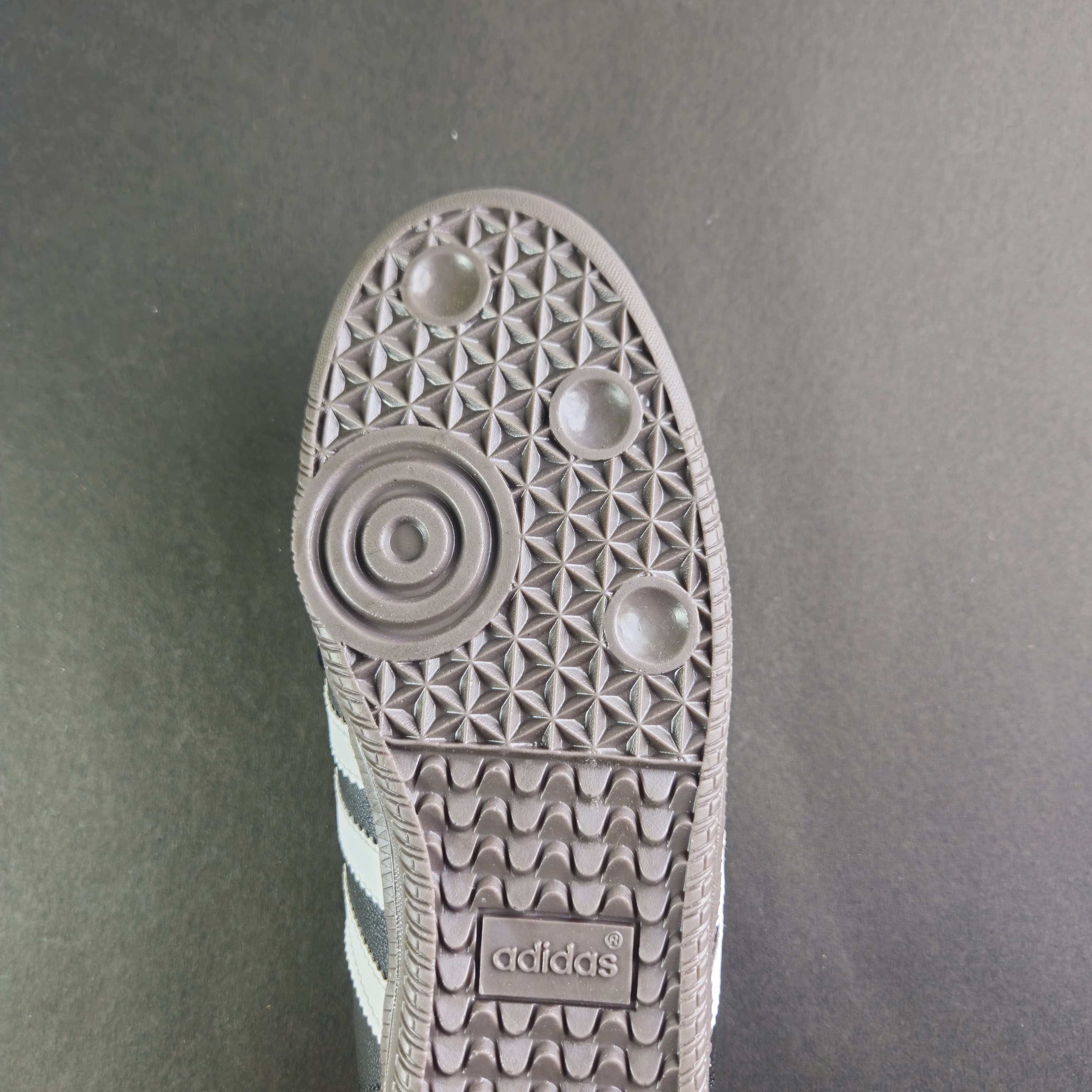 Samba Aura Black Variant