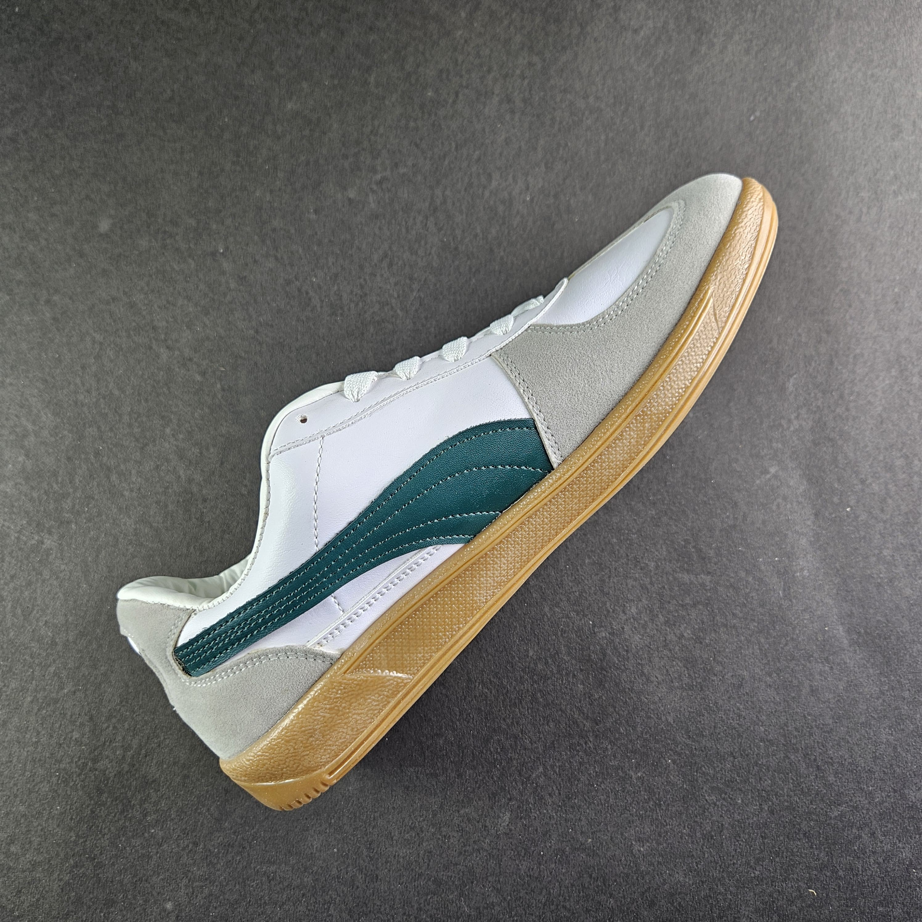 Palmero Vintage White Teal