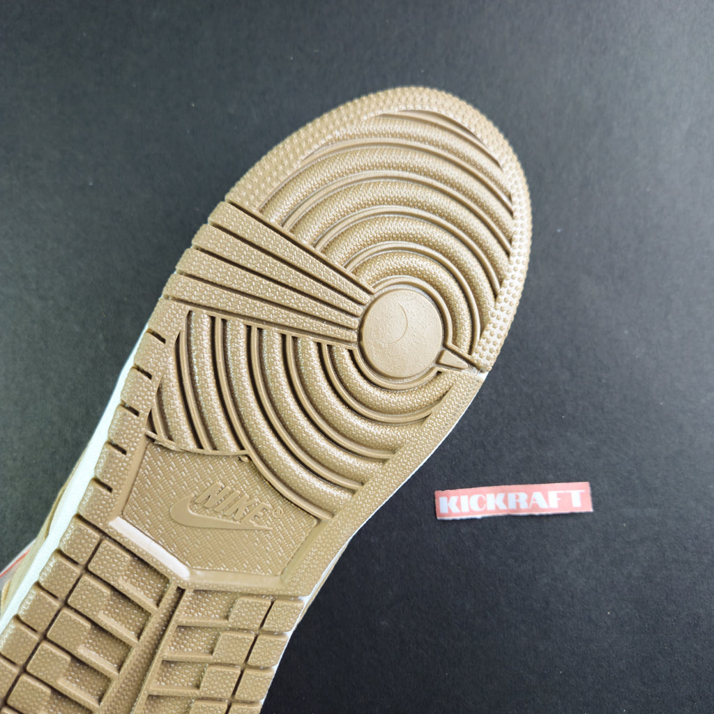 Dunk Low Light Orewood Brown